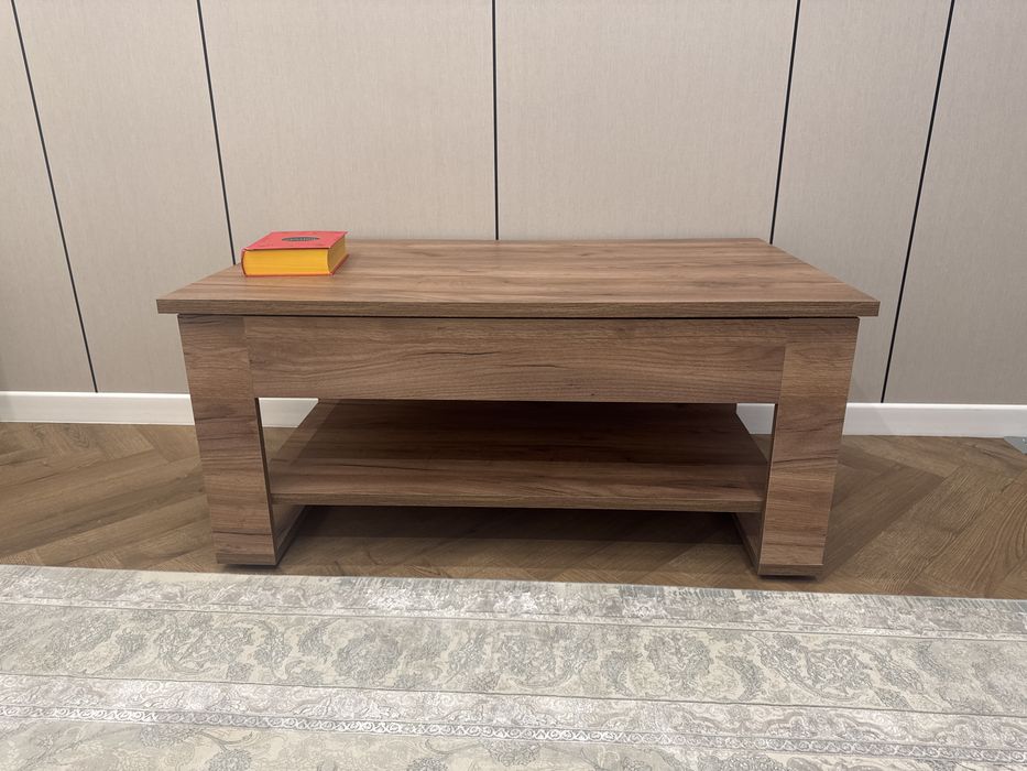 Продается журнальный столик.