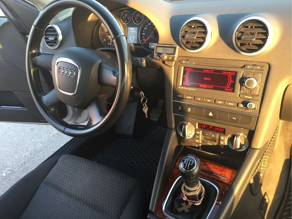 Audi A3 Sportback 1.6 TDI, prima înmatriculare 2012, cu dovezi de întretinere si ingrijire