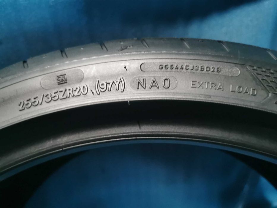 255/35 ZR20 - 315/30 ZR21 goodyear nao 4 bucati