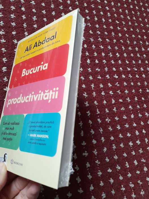 Carti NOI diverse 14buc