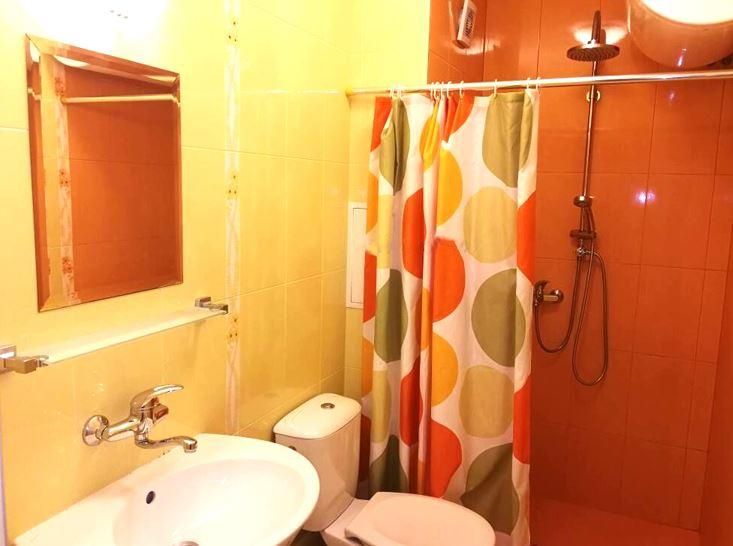 Дава се под наем Двустаен апартамент в Бургас, Славейков - 62 кв.м за 510 € - Снимка #5