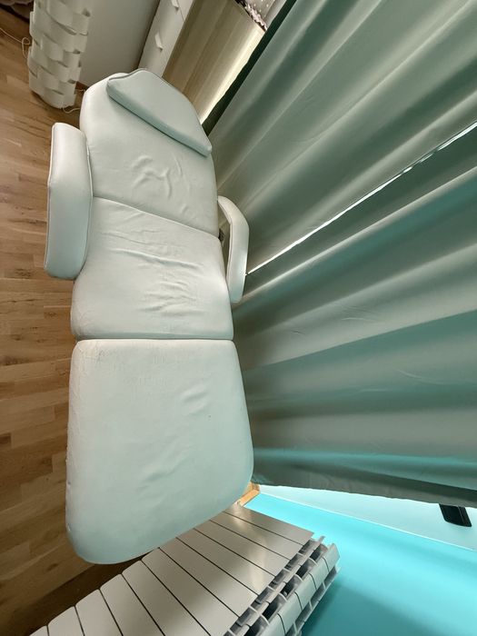 Козметична кушетка