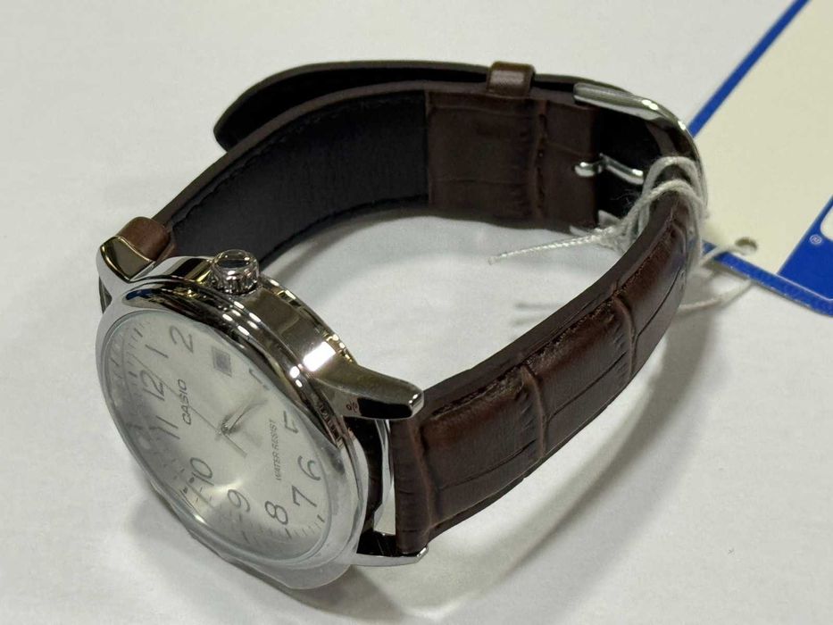 Часовник Casio MTP-V002L-7B2