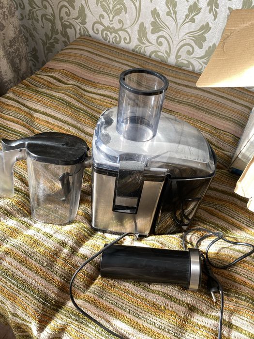 Продам соковыжималку