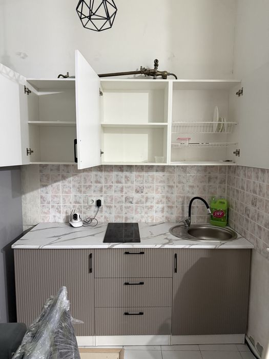 Продам кухонный гарнитур. Кухня