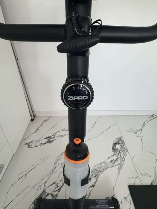 Bicicleta fitness Zipro Nitro RS
