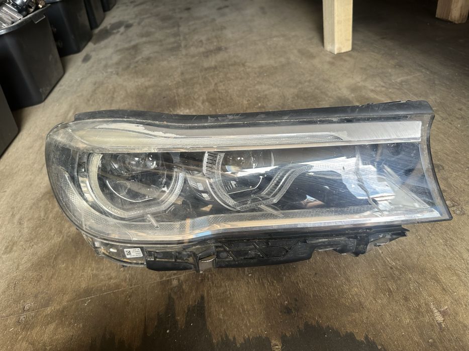 Far BMW G11 G12 seria 7 dreapta Adaptive led 8499230 - droser 8491414 - cu defect