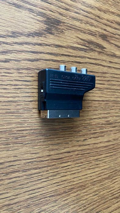 Adaptor Euroscart la RCA si S-Video