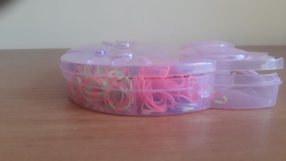 продам набор резиночек для плетение