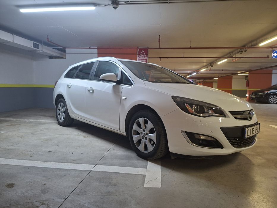 Opel Astra j  sports tourer 2015
