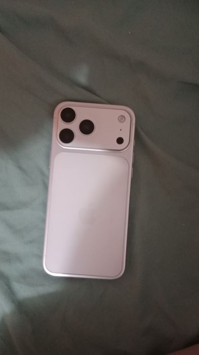 Айфон 17про Макс