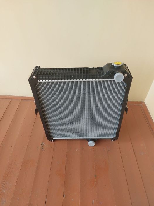 Magnum 8940 radiator sotiladi