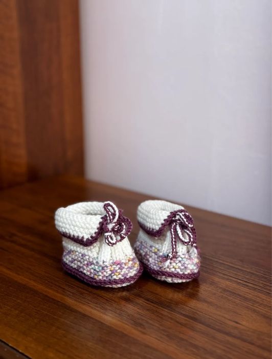 Детские вязанные пинетки