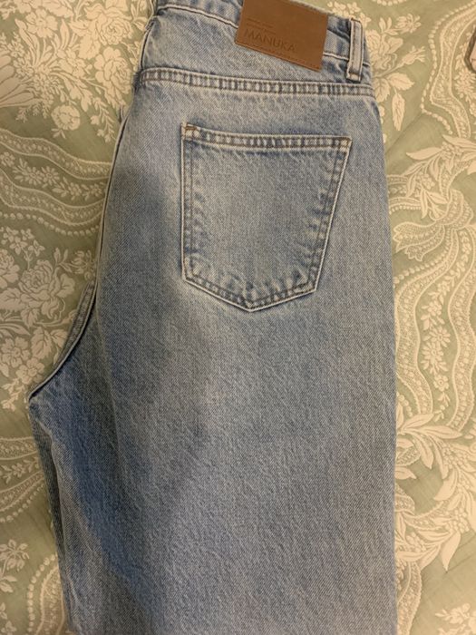Женские джинсы