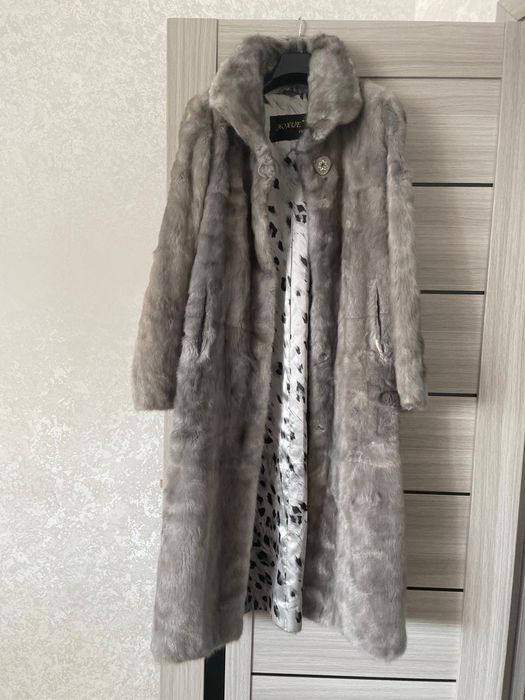 Продам норковую шубу