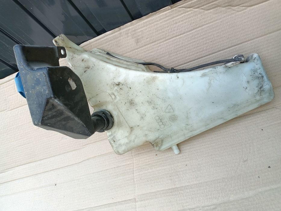 Vas spălător parbriz audi a5/ A4 2008+ 8t0955453 B