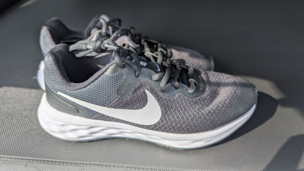 Дамски маратонки Адидас Найк