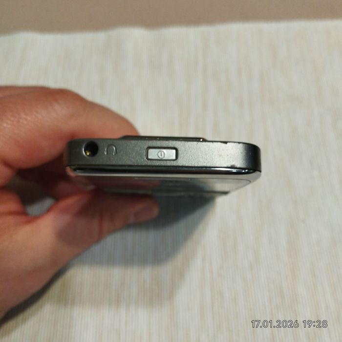 Телефон Nokia Е72