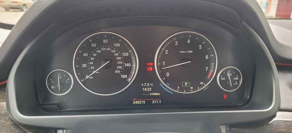 Продам BMW X5 F15