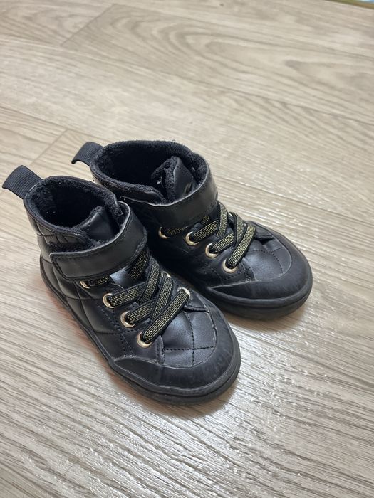 Ботинки 24 размер, H&M, стелька 15 см. Утепленные