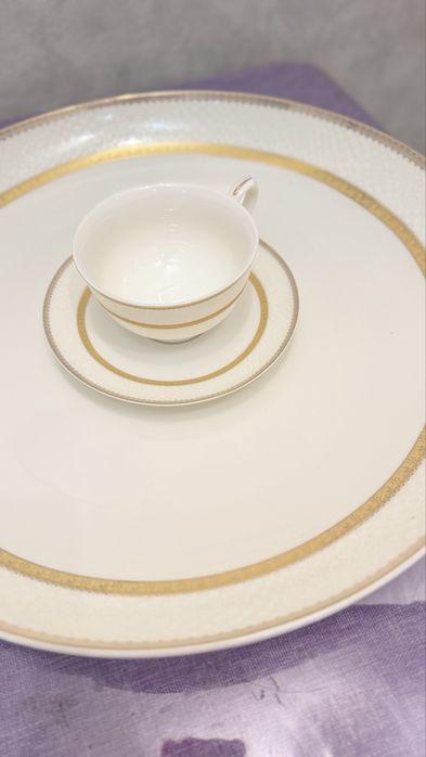 Продам новый сервиз. 111 предметов