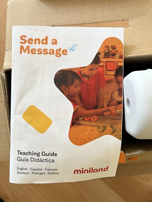 Joc educativ Miniland pentru dezvoltarea limbajului - Trimite un mesaj
