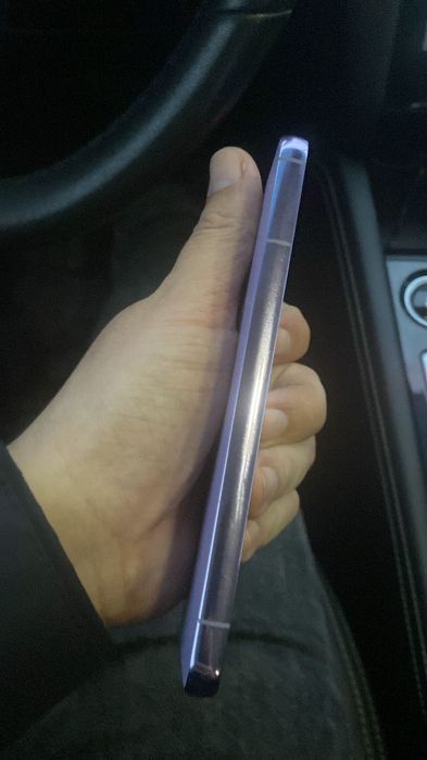 Samsung s22. Коробка все есть.