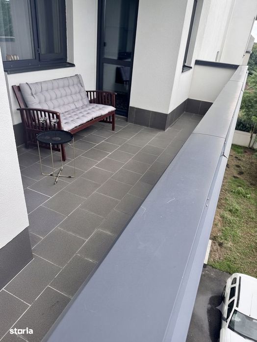 Studio modern prima inchiriere | parcare | metrou | aer conditionat.