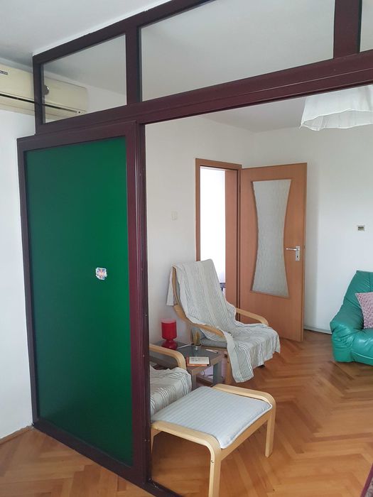 Perete glisant de aluminiu cu sticla