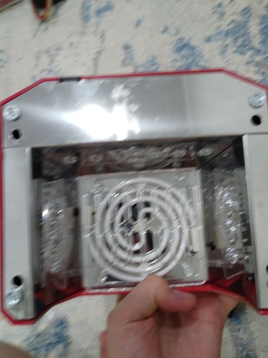 Продается лампа для маникюра UV/LED. Полностью рабочая, в хорошем сост