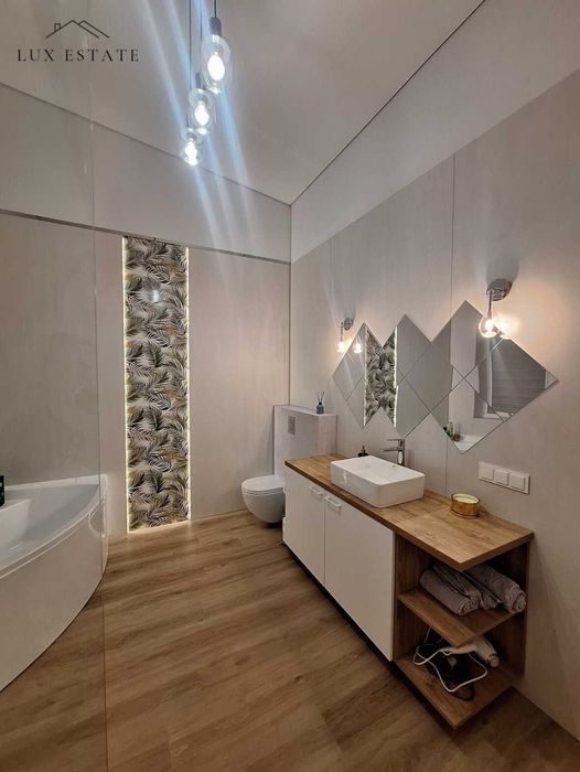 Продава се Двустаен апартамент в София, Полигона - 68 кв.м за 1912 €/кв.м - Снимка #3