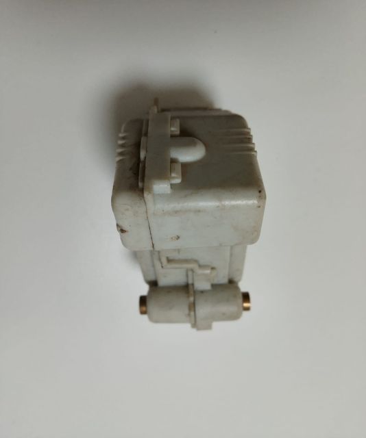 Motoras  Clapeta rezervor 3B0959781 Volkswagen VW Golf a 4-a generati