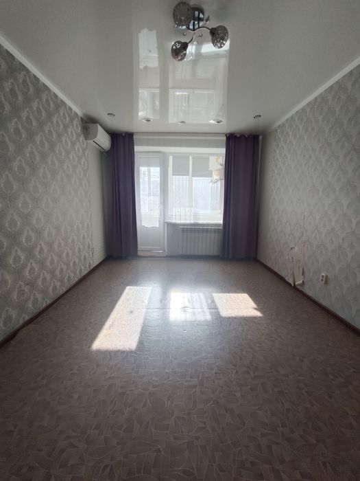 Продаётся 2 комн квартира