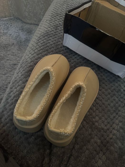 Продам новые угги