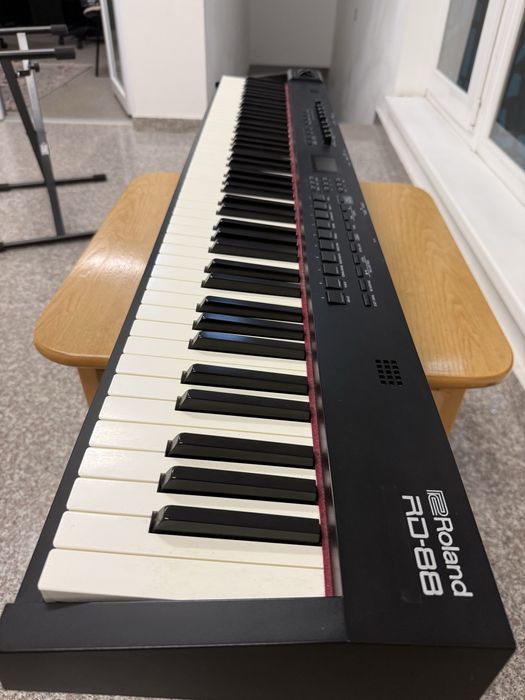 Vand pian Roland Rd88