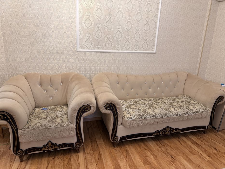 Продам диван  с креслом