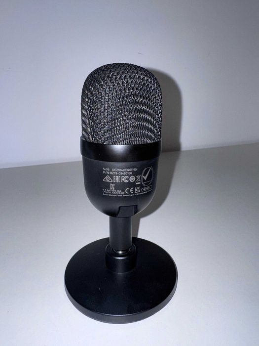 Microfon Gaming Razer Seiren Mini – USB Plug & Play, Stare Foarte Buna