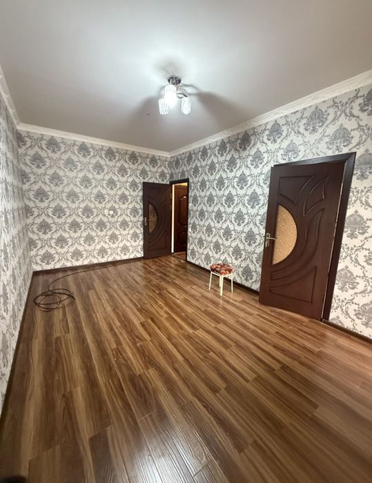 Чиланзар 11 срочно продаётся квартира 2/2/4.Ипотека