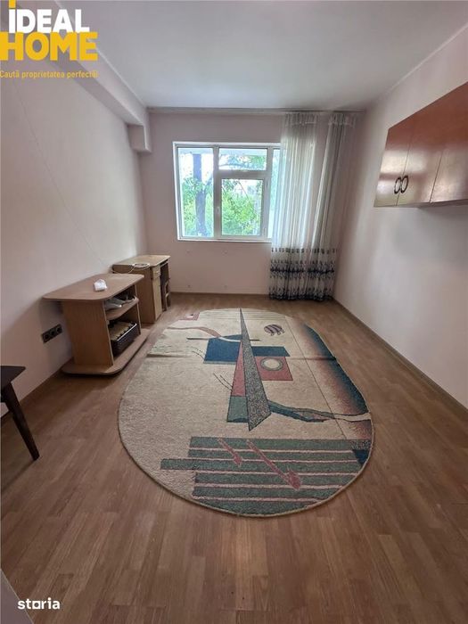 Camera Camin Piata Nicolina bulevard etaj 1