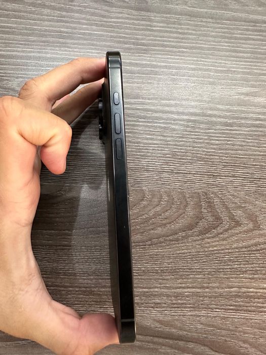 iPhone 16 Pro Max Esim