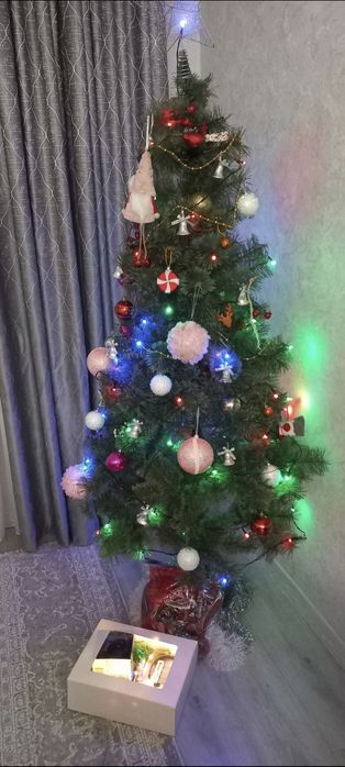 Продам Новогоднюю Ёлку