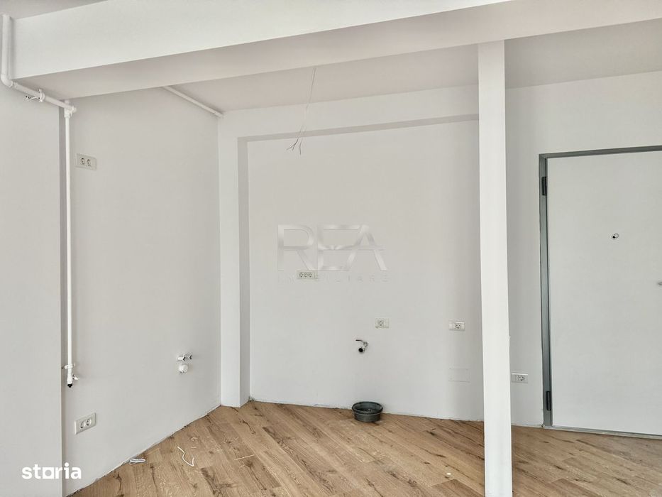 3 camere luminos cu gradina Ultracentral