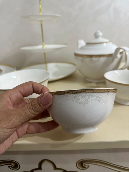 Столово- чайный сервис на 12 персон,103 предмета