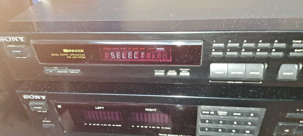 Продавам усилвател и тунер Sony