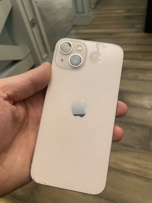 продаю айфон 13 128гб в идеале