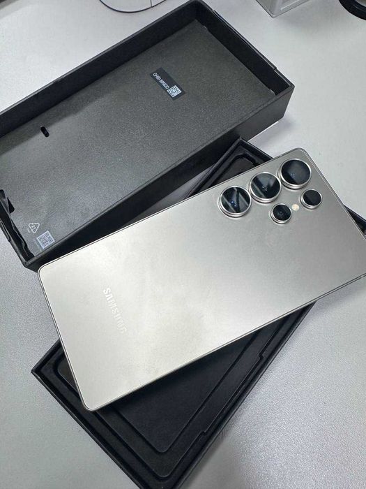 Samsung Galaxy S25 Ultra iD 7335