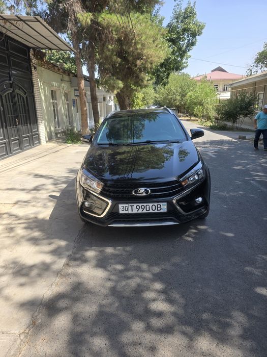 Lada Vesta kross