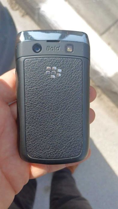 BlackBerry Curve 8900  класически бизнес телефон