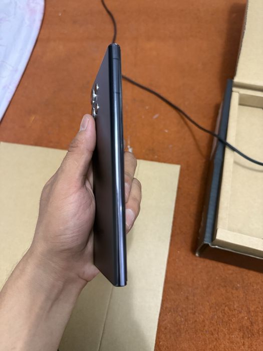 Samsung S22 ultra 12/512 gb