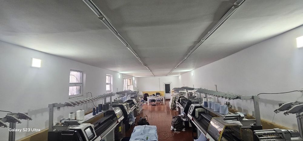 Фаргона шахарда Ижарага жой 3 этажли хар бир этажи 125м2